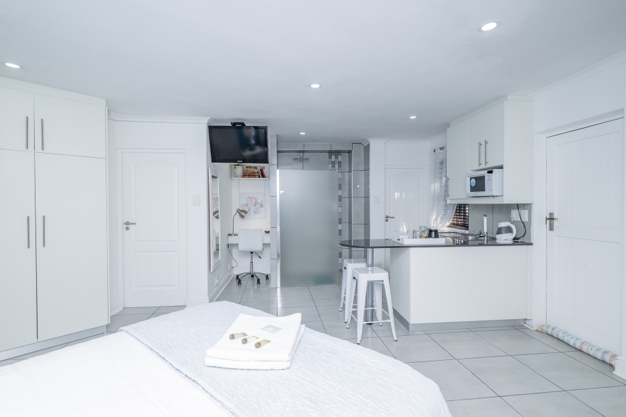 7 Bedroom Property for Sale in Eversdal Western Cape